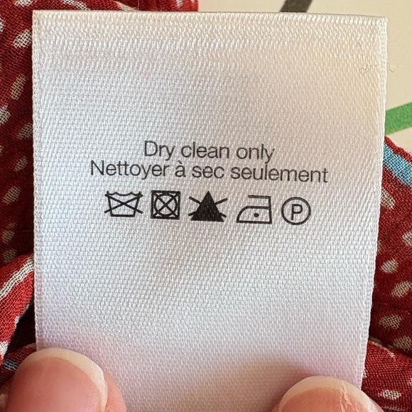 Veronica Beard Red Printed Button-Down Blouse size 6 100% silk boho EUC - Picture 10 of 14